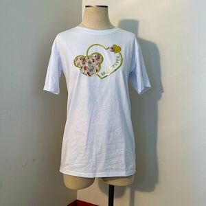 White over sized t-shirt with graphic print